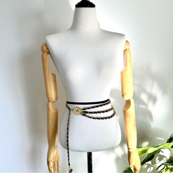 Vintage 1995 Chain link Chanel Belt main image 12
